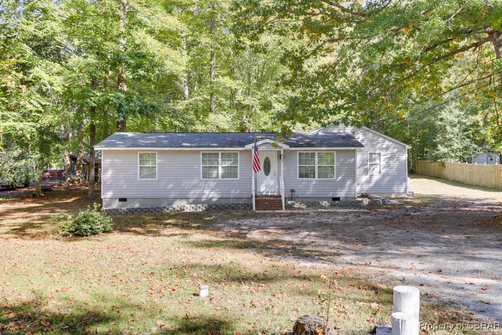 8729 Marlfield Road Gloucester, VA 23061 - Photo 2 of 32 View of ranch-style house