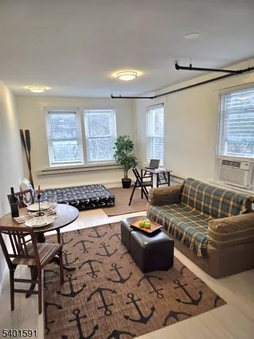 $1,475 | 1017 Main Street, Boonton, NJ 07005