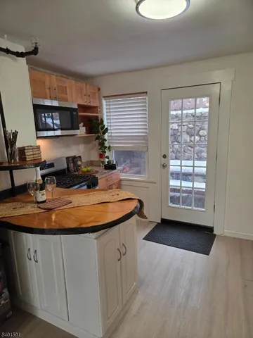 $1,475 | 1017 Main Street, Boonton, NJ 07005