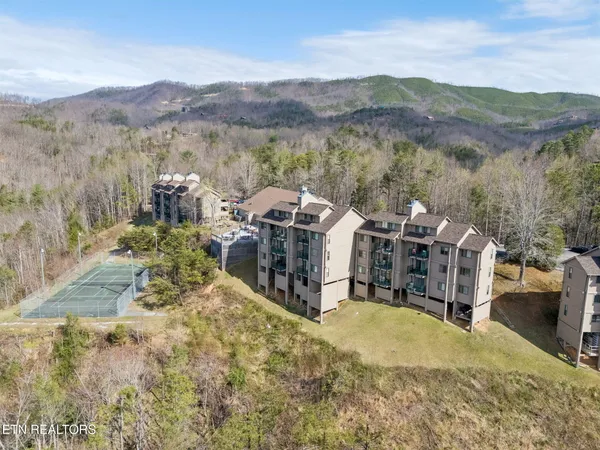 $170,000 | 3710 Weber Road, Unit 207E, Gatlinburg, TN 37738