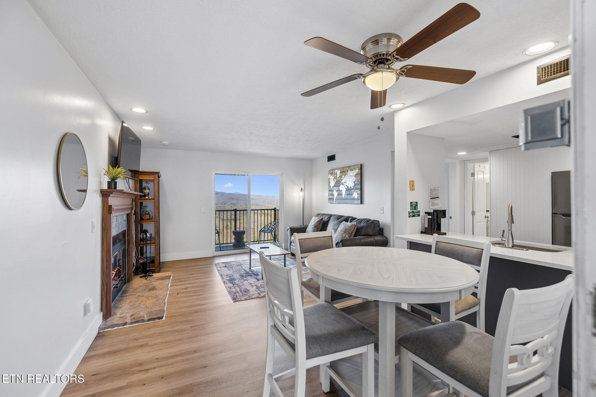 3710 Weber Road, Unit 207E Gatlinburg, TN 37738 - Photo 5 of 24 5-3710 Weber Rd E207 - 005