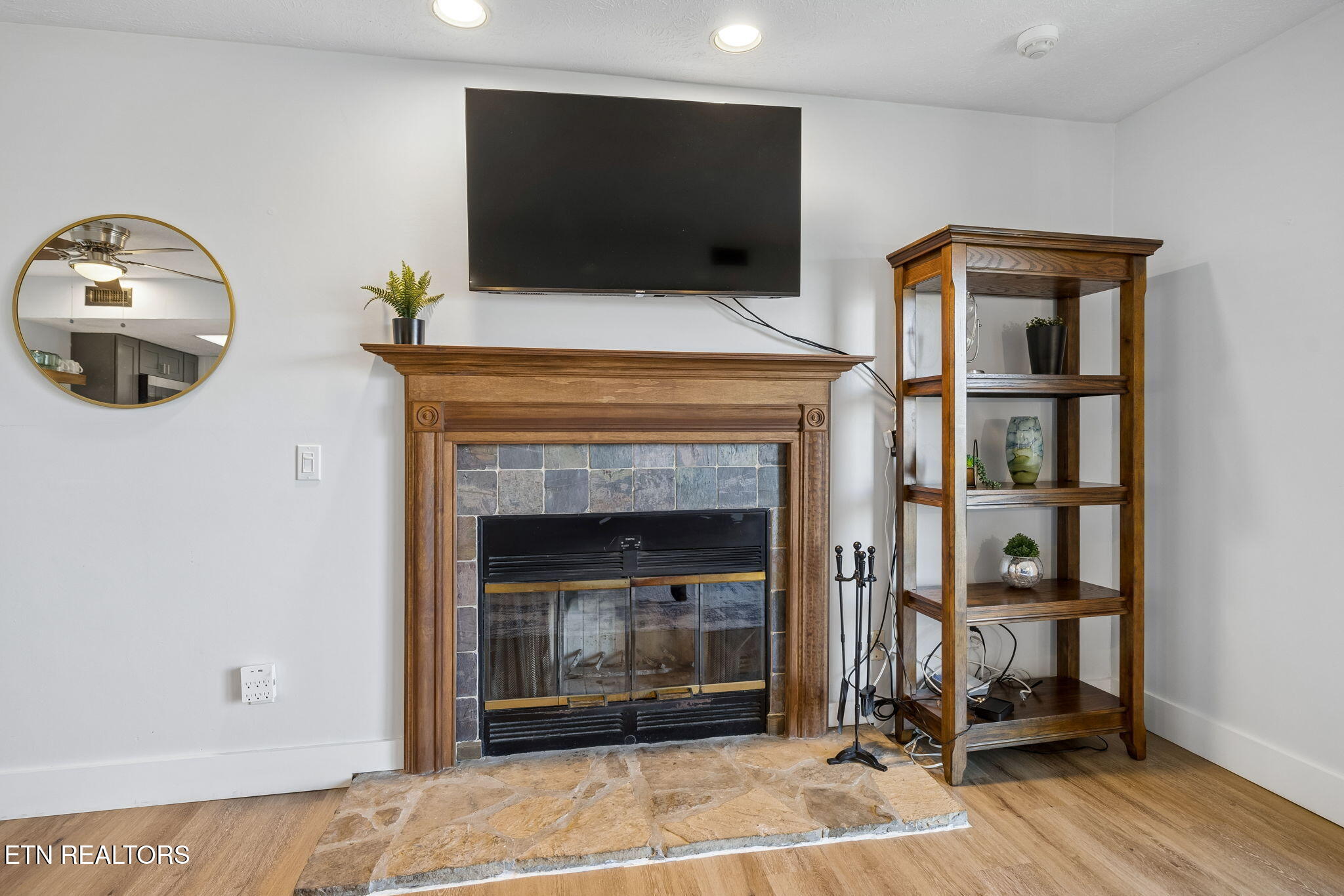 3710 Weber Road, Unit 207E Gatlinburg, TN 37738 - Photo 7 of 24 22-3710 Weber Rd E207 - 022