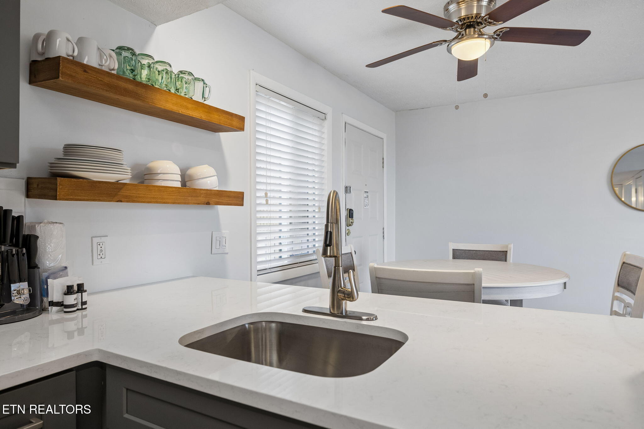 3710 Weber Road, Unit 207E Gatlinburg, TN 37738 - Photo 10 of 24 16-3710 Weber Rd E207 - 016