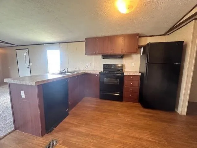 $1,200 | 553 Cr 211 Wharton Tx 77488, Wharton, TX 77488