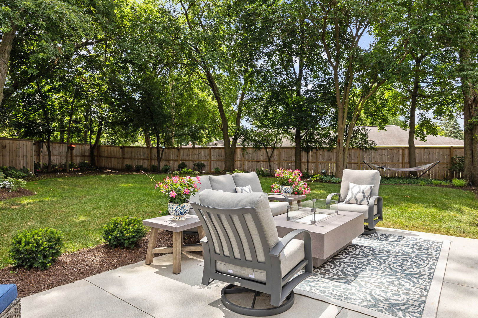 1909 Martingale Road Wheaton, IL 60187 - Photo 43 of 56 Gallery Image 43