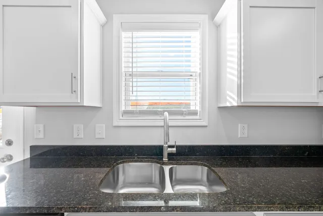 $1,195 | 919 Martin Street, Unit E3, Clarksville, TN 37040