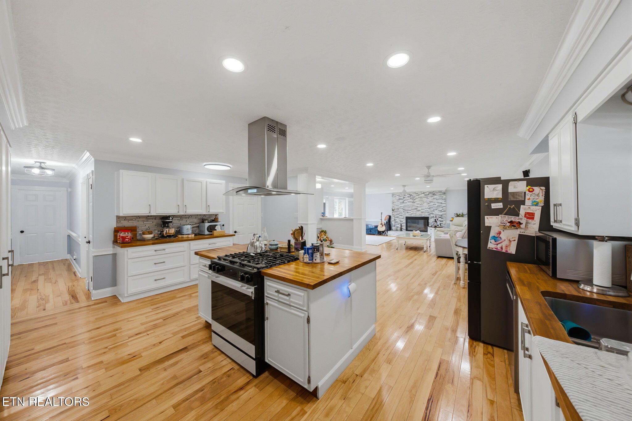 841 Knight Road Knoxville, TN 37920 - Photo 8 of 36 8-web-or-mls-841-Knight-Rd-Knoxville-TN-
