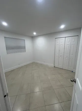 $1,995 | 1015 Northeast 17th Avenue, Unit 102, Fort Lauderdale, FL 33304