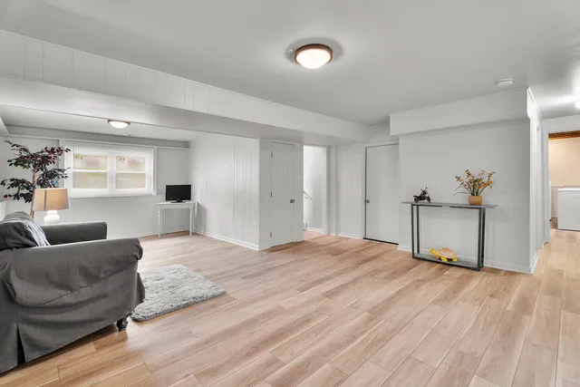 $397,900 | 5047 Forster Avenue, Schiller Park, IL 60176