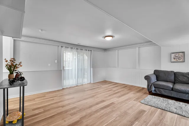 $397,900 | 5047 Forster Avenue, Schiller Park, IL 60176