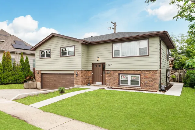 $397,900 | 5047 Forster Avenue, Schiller Park, IL 60176