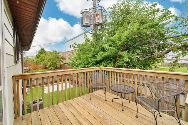 $397,900 | 5047 Forster Avenue, Schiller Park, IL 60176