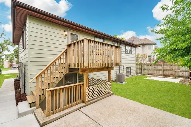 $397,900 | 5047 Forster Avenue, Schiller Park, IL 60176