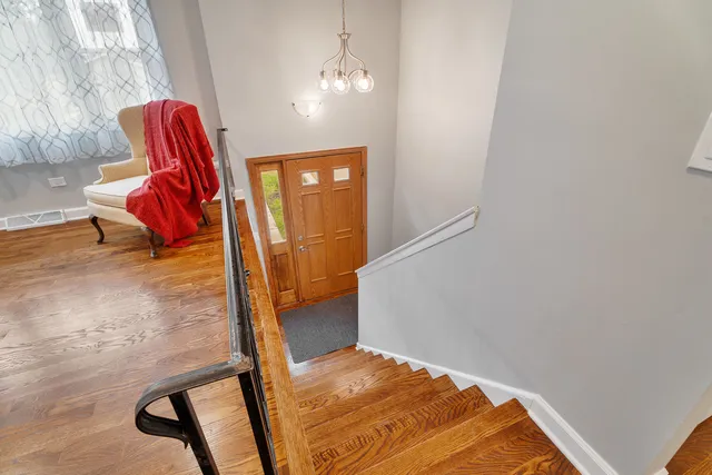 $397,900 | 5047 Forster Avenue, Schiller Park, IL 60176