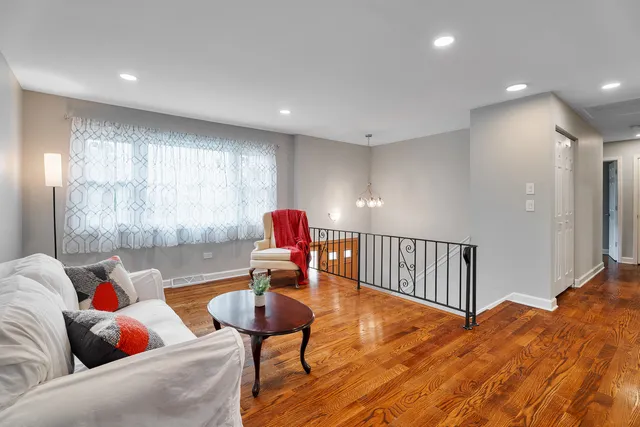 $397,900 | 5047 Forster Avenue, Schiller Park, IL 60176