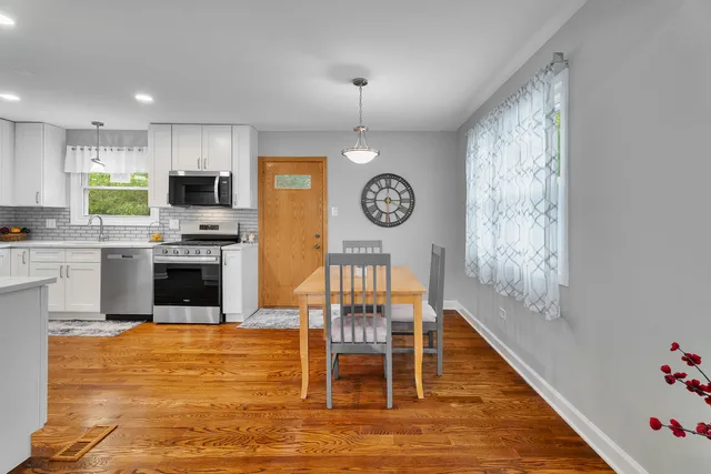 $397,900 | 5047 Forster Avenue, Schiller Park, IL 60176