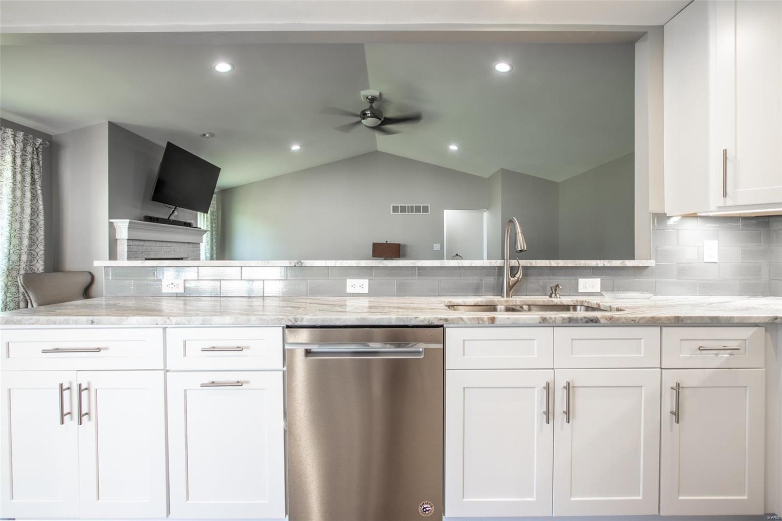 254 Greenburn Drive Weldon Spring, MO 63304 - Photo 12 of 67