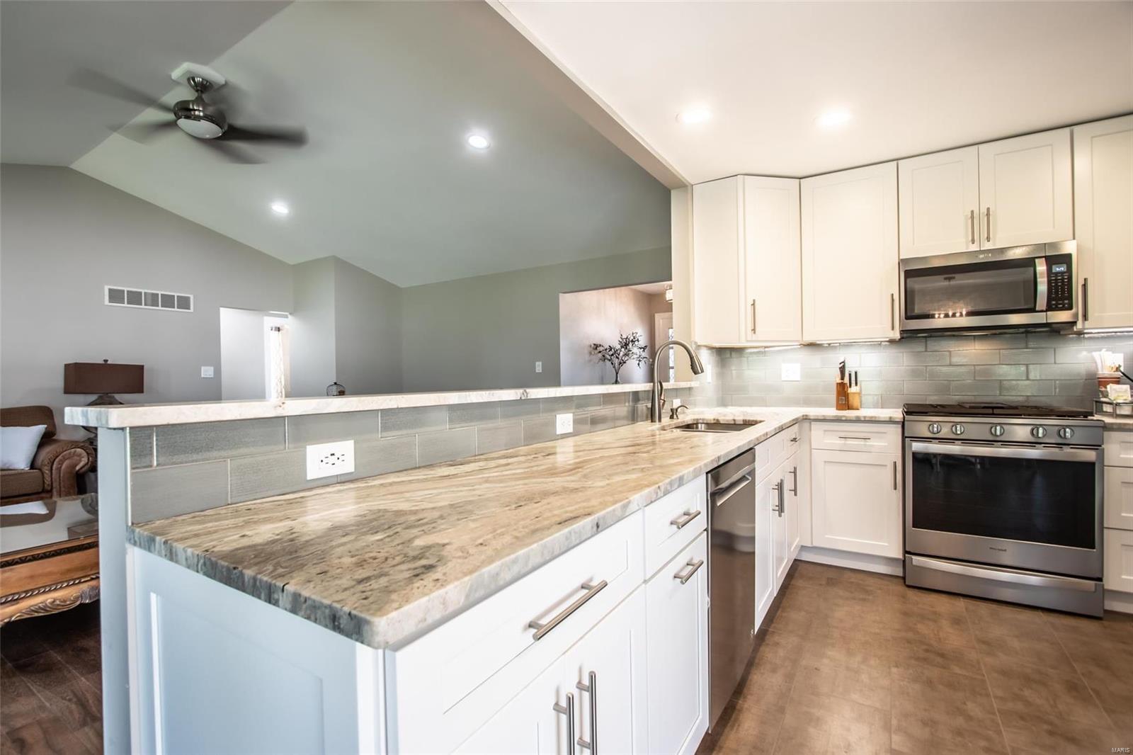 254 Greenburn Drive Weldon Spring, MO 63304 - Photo 15 of 67