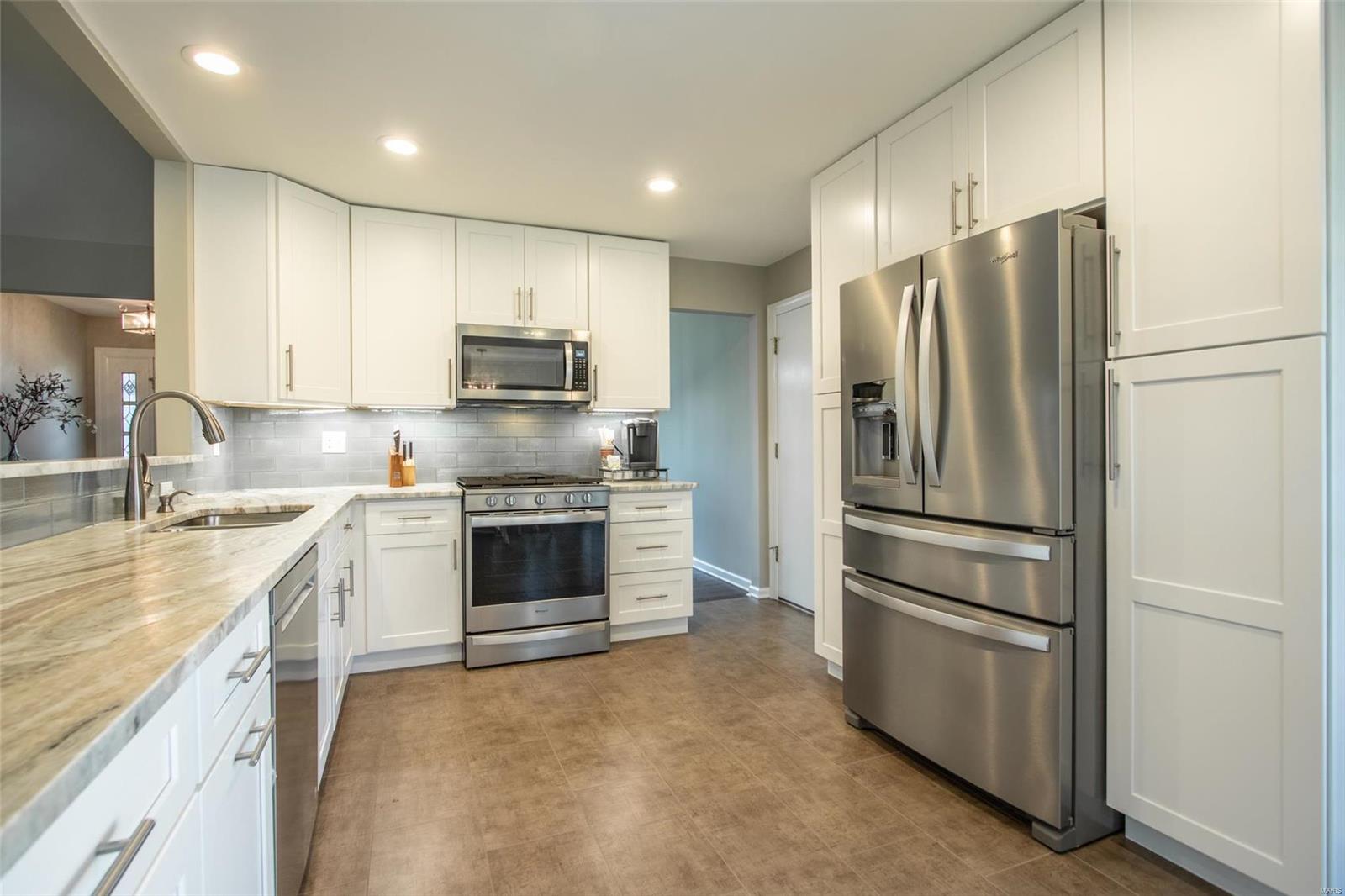 254 Greenburn Drive Weldon Spring, MO 63304 - Photo 7 of 67