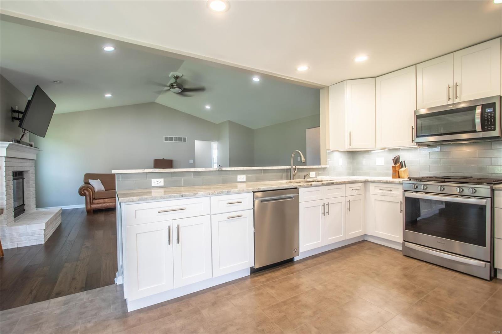 254 Greenburn Drive Weldon Spring, MO 63304 - Photo 8 of 67