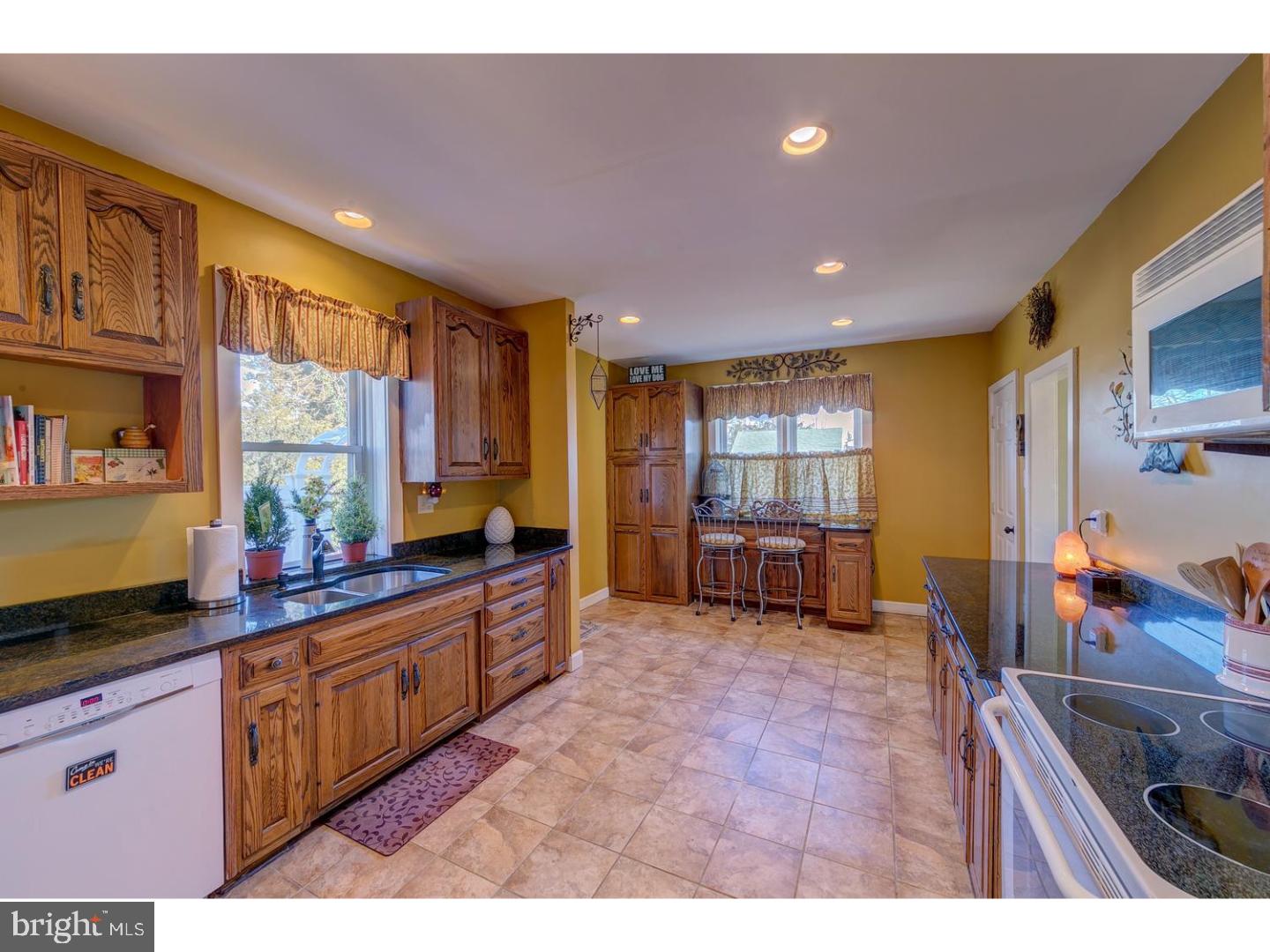605 Lincoln Avenue Riverside, NJ 08075 - Photo 13 of 25