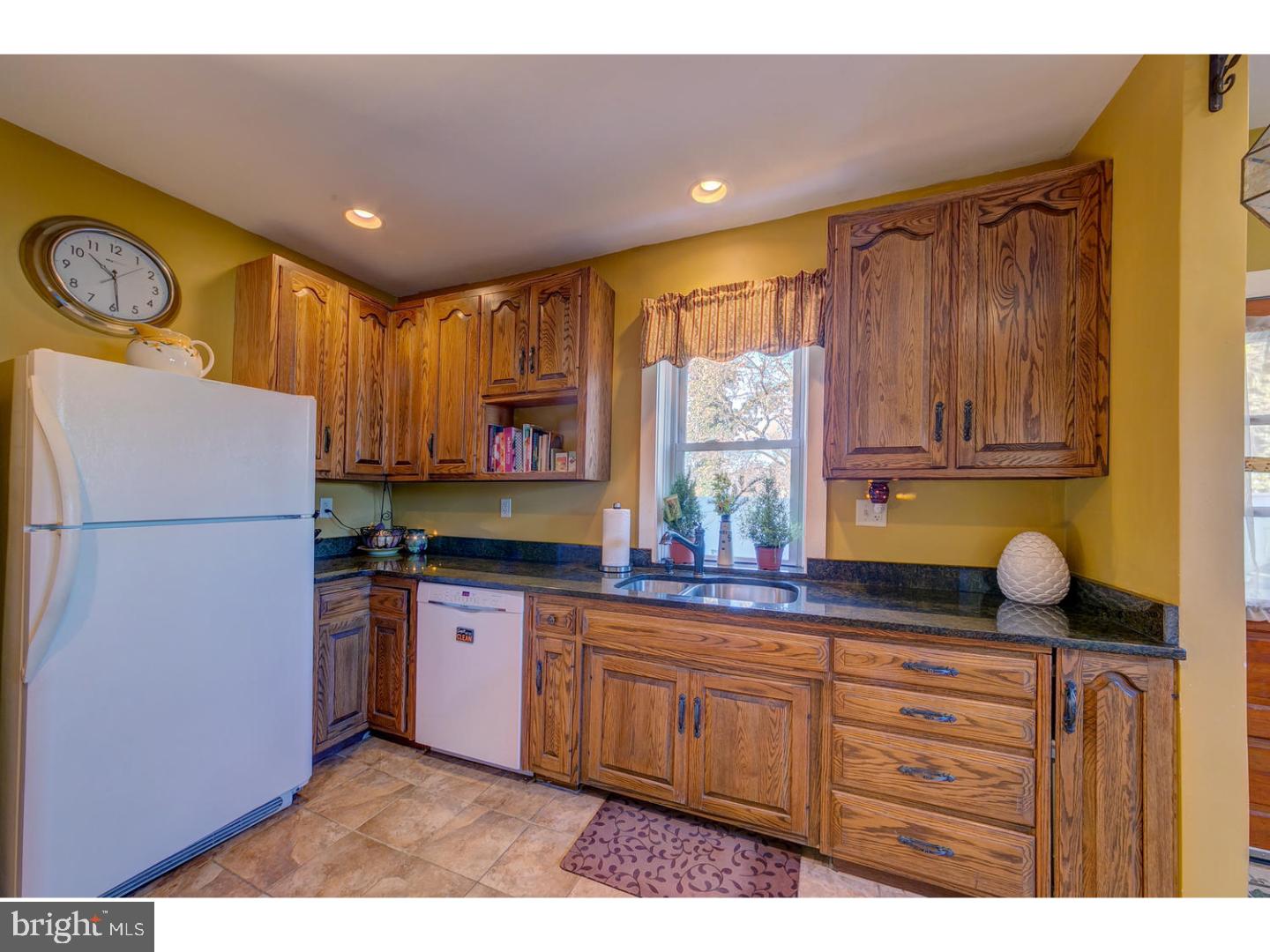 605 Lincoln Avenue Riverside, NJ 08075 - Photo 14 of 25