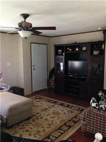 3069 Sims Road Shelbyville, TN 37160 - Photo 4 of 11 Den