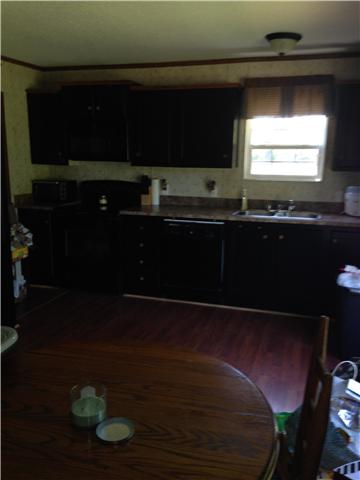 3069 Sims Road Shelbyville, TN 37160 - Photo 5 of 11 Kitchen