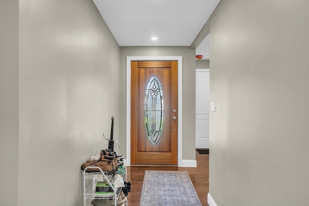 79 Moon Road Lynn, MA 01904 - Photo 5 of 34 Gallery Image 5