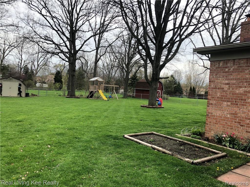 38189 Radde Street Clinton Township, MI 48036 - Photo 24 of 30 image5.jpeg
