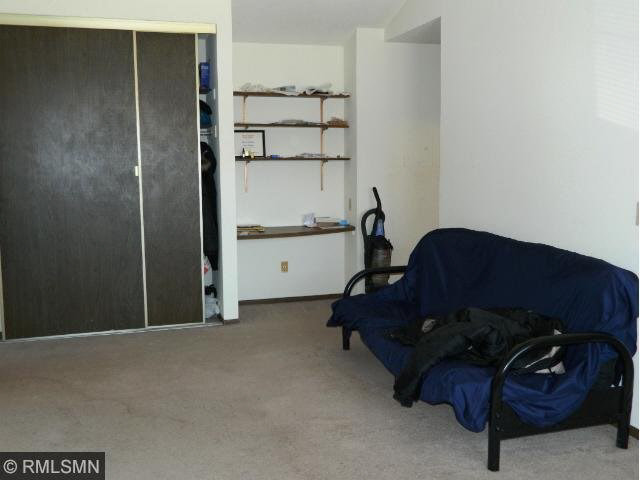 821 Smetana Road, Unit 8 Hopkins, MN 55343 - Photo 6 of 10 Gallery Image 6