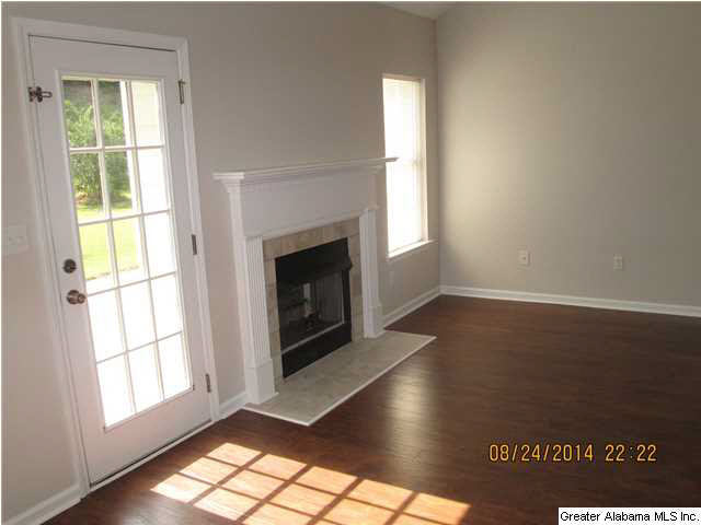 1035 Meriweather Court Calera, AL 35040 - Photo 4 of 31