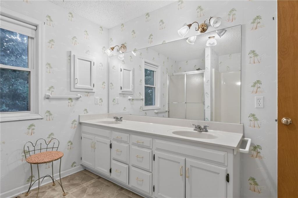 6513 Southeast Ryan Road Blue Springs, MO 64014 - Photo 63 of 83