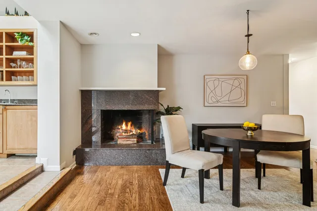 $950,000 | 1342 Pine Street, Glenview, IL 60025