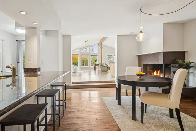 $950,000 | 1342 Pine Street, Glenview, IL 60025