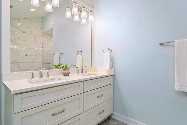 $950,000 | 1342 Pine Street, Glenview, IL 60025