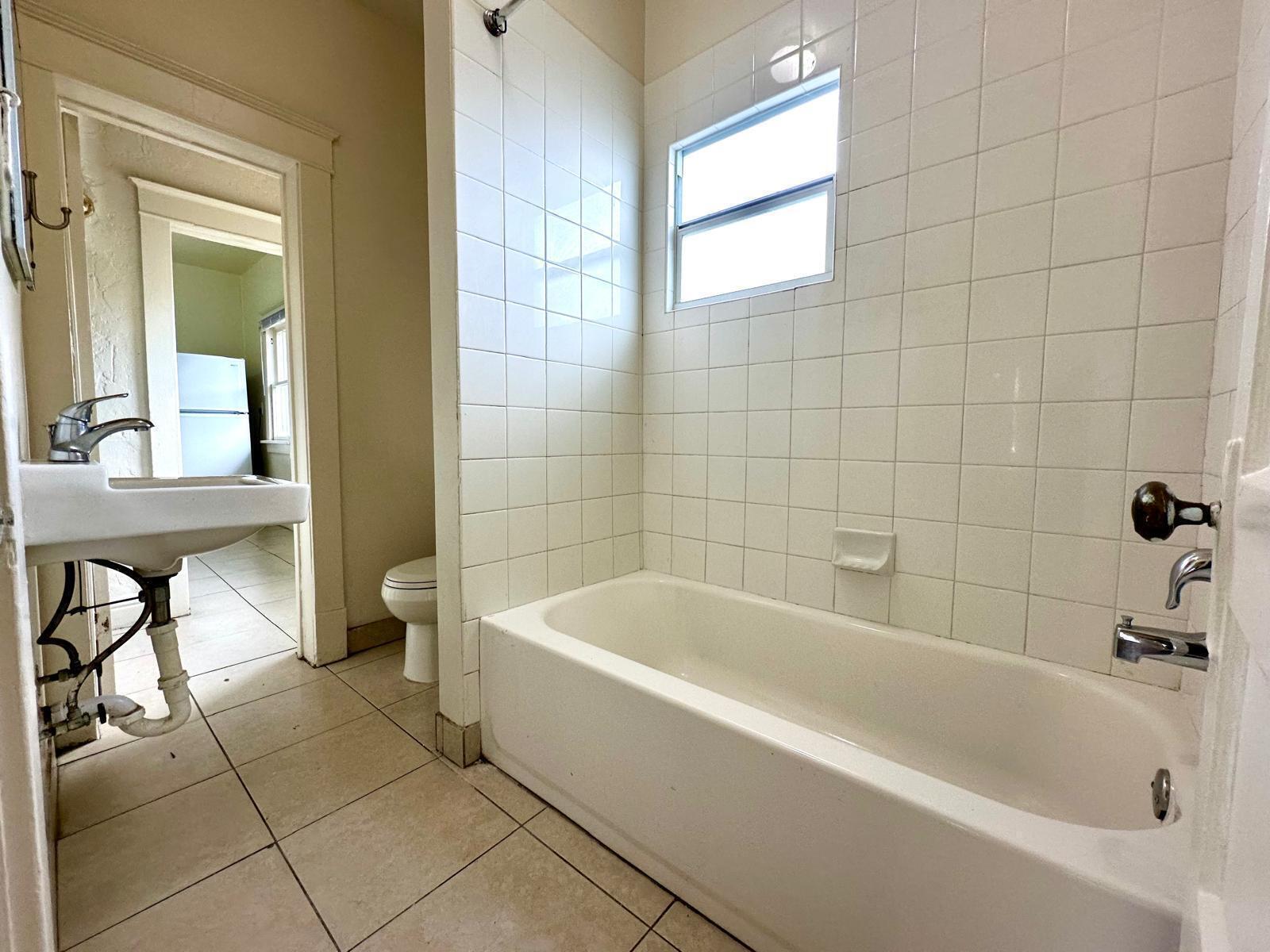 523 Valley Forge Road West Palm Beach, FL 33405 - Photo 7 of 20 9cdcdd01-155a-439a-ade8-b18dc48e4b0c