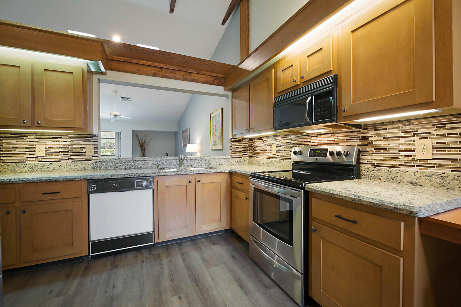 11781 Timbers Way Boca Raton, FL 33428 - Photo 16 of 51 Kitchen