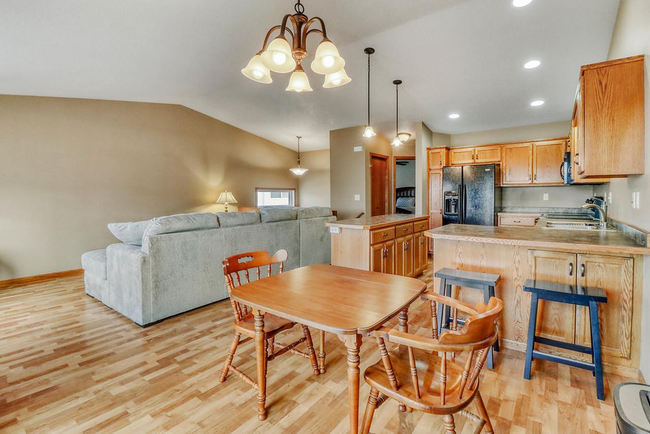 910 35th Avenue South Moorhead, MN 56560 - Photo 11 of 44