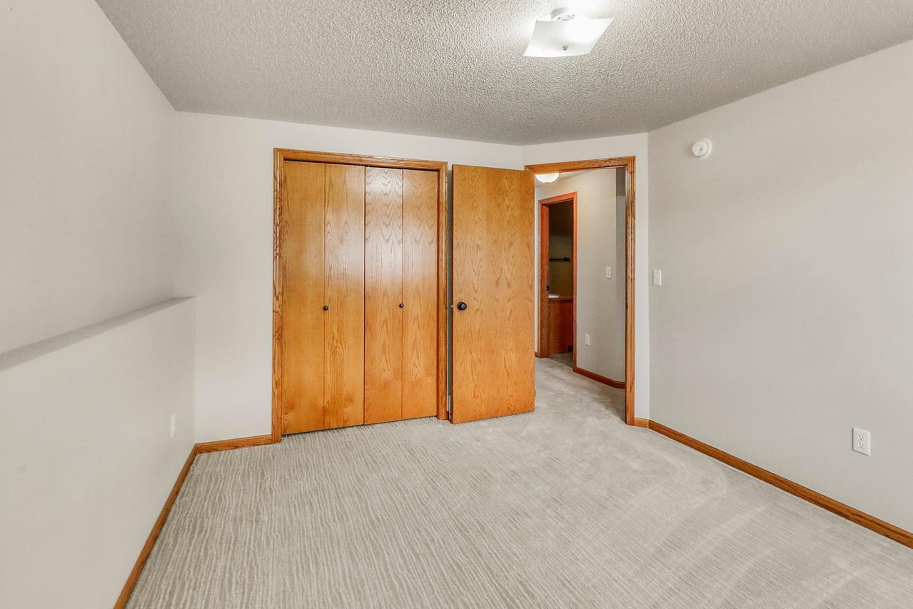 910 35th Avenue South Moorhead, MN 56560 - Photo 32 of 44