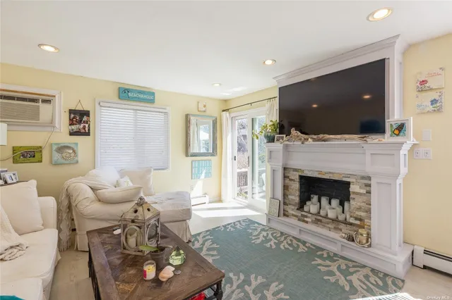 $510,000 | 95 Springville Road, Unit 8, Hampton Bays, NY 11946