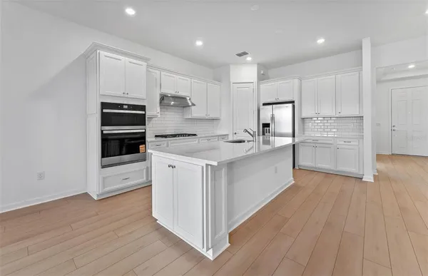 $591,520 | 5282 Wolf Crk Drive, Apollo Beach, FL 33572