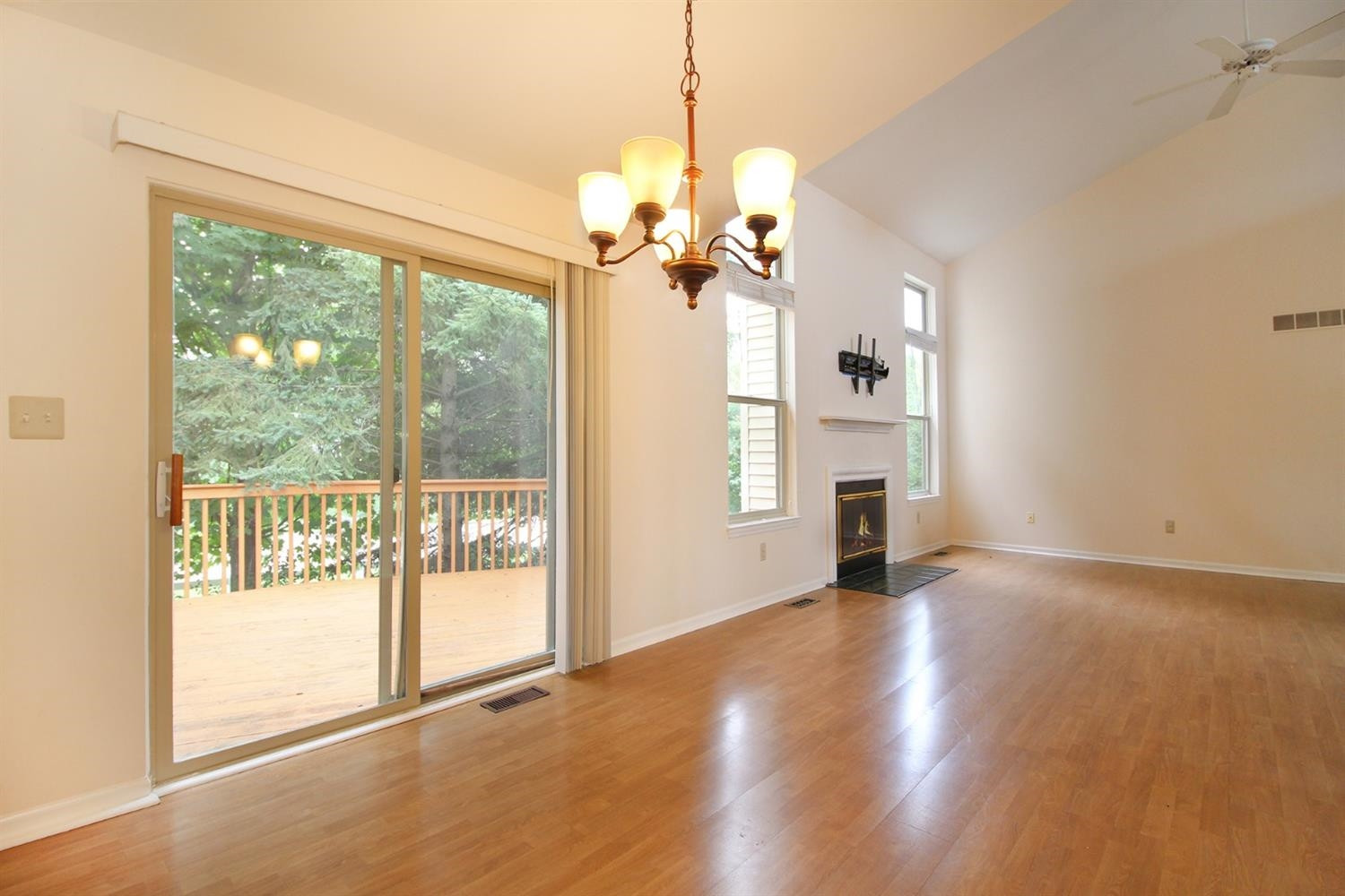 3385 Cromwell Road Ann Arbor, MI 48105 - Photo 9 of 10 Photo 9