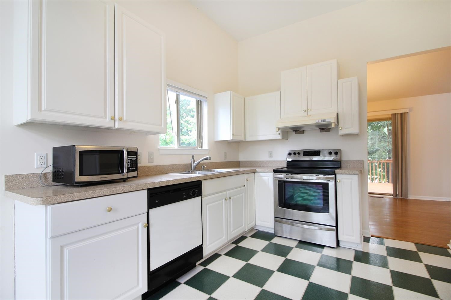 3385 Cromwell Road Ann Arbor, MI 48105 - Photo 10 of 10 Photo 10