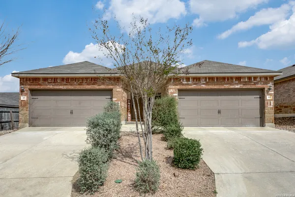 $1,450 | 319 Emma Drive, New Braunfels, TX 78130