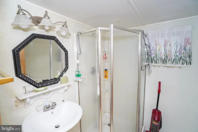 $114,000 | 633 Spring Glade Road, Oakland, MD 21550