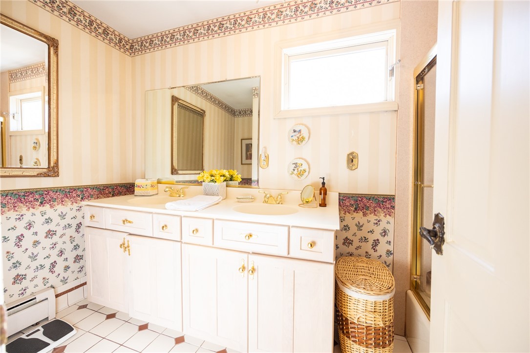35 Angell Road Lincoln, RI 02865 - Photo 25 of 49 Gallery Image 25