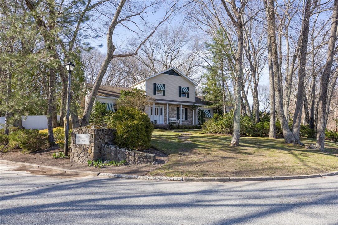35 Angell Road Lincoln, RI 02865 - Photo 3 of 49 Gallery Image 3