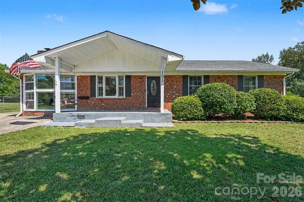 $300,000 | 101 West Chamblee Drive, Salisbury, NC 28147