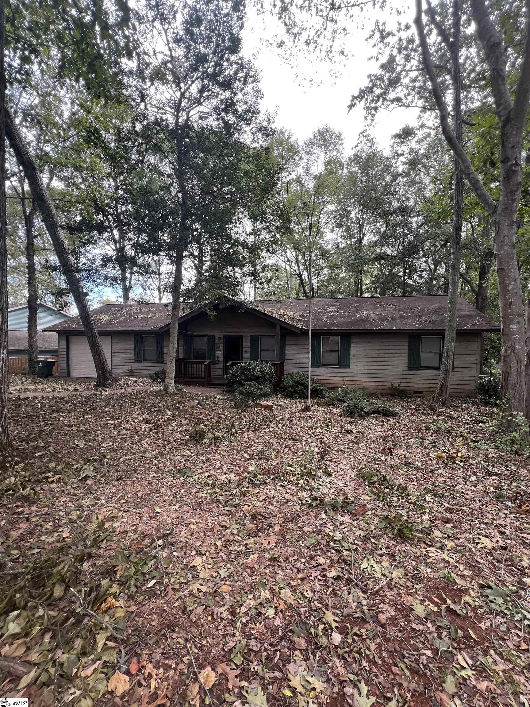 202 Tarleton Way Greer, SC 29650 - Photo 2 of 35 Gallery Image 2